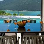Villa Laguna Blu By Guide Trget