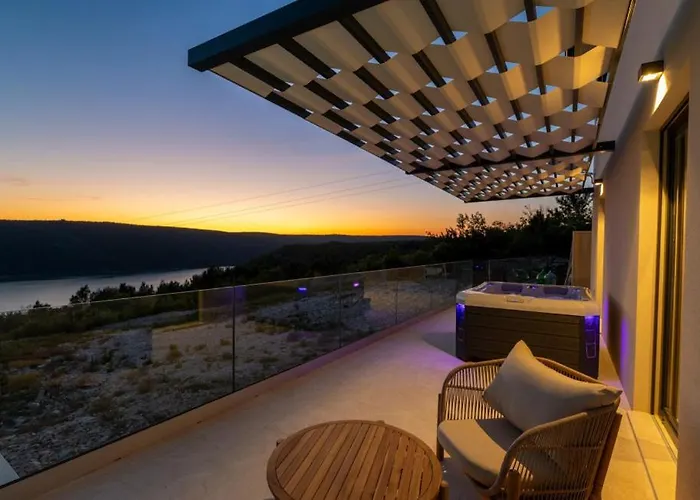 Villa Laguna Blu By Guide