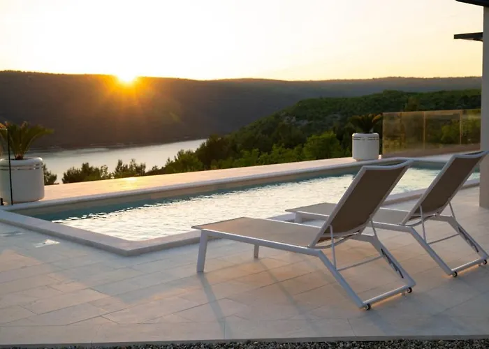 Laguna Blu By Guide Villa Trget