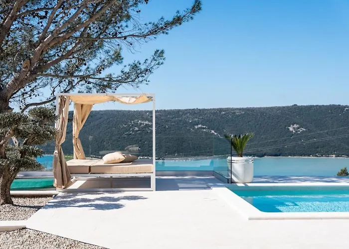 Villa Laguna Blu By Guide *