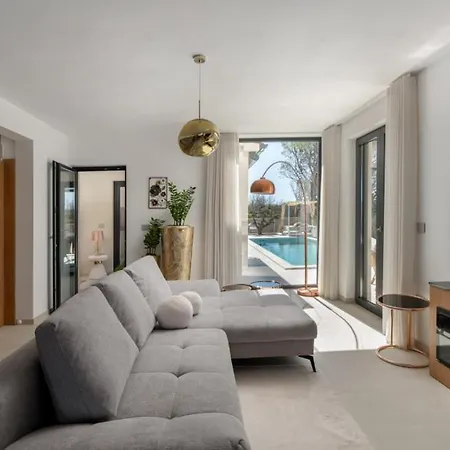 Laguna Blu By Guide Trget