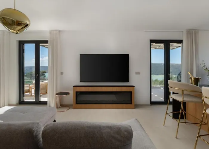 Laguna Blu By Guide * Trget